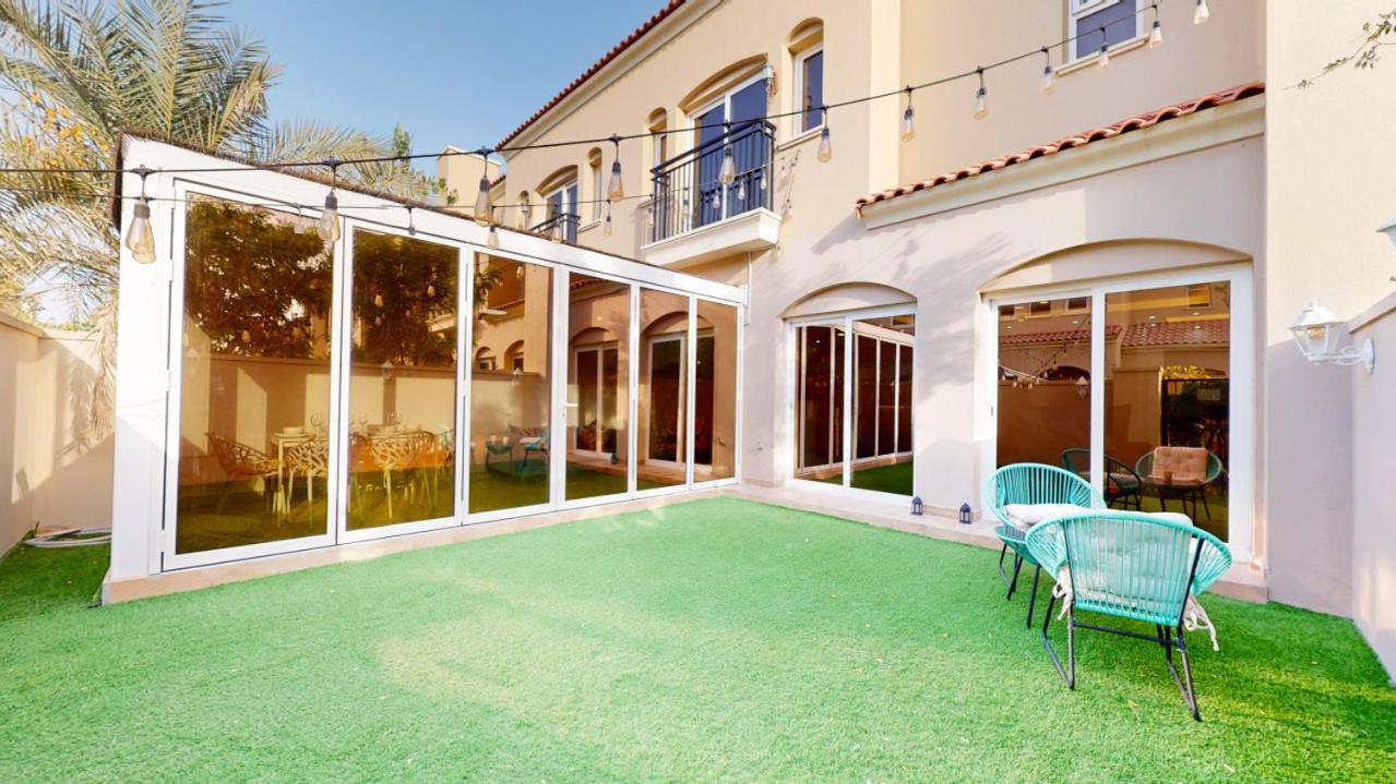 Bella Casa At Serena - Peaceful Three Bed Villa Dubai Exterior photo